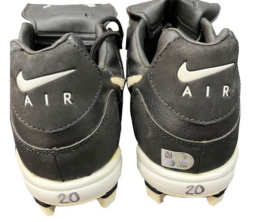 Authentic Autographed Memorabilia