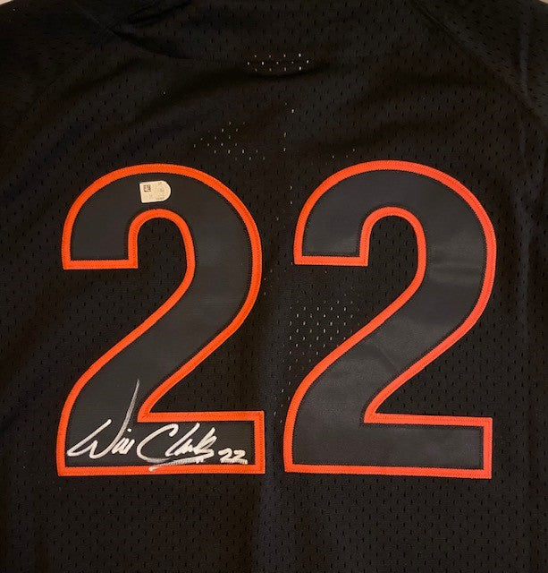 Authentic Autographed Memorabilia 