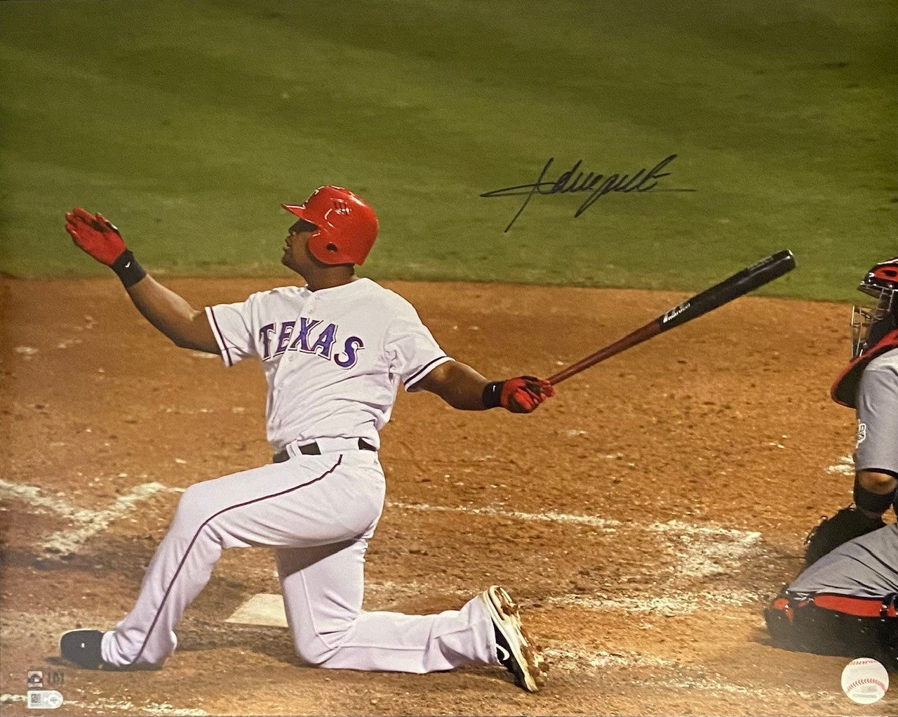 Authentic Autographed Memorabilia 