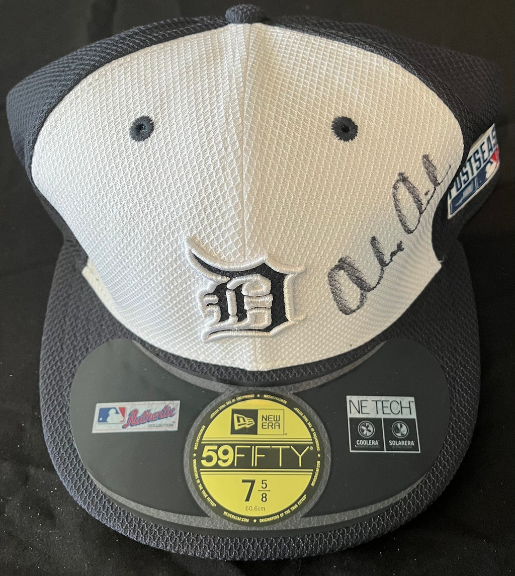 Authentic Autographed Memorabilia 