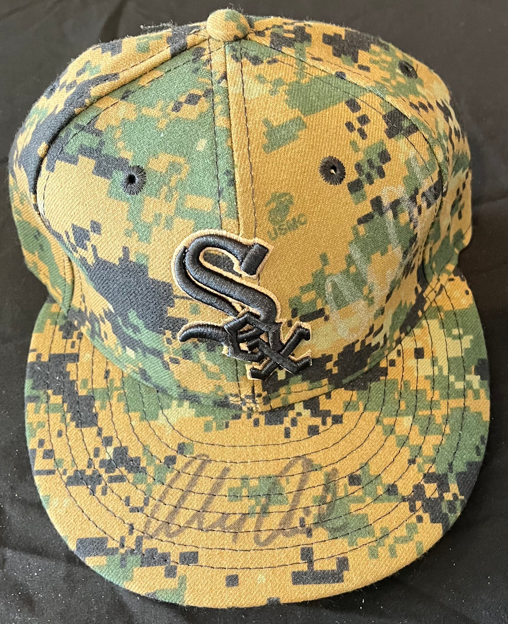 Authentic Autographed Memorabilia 