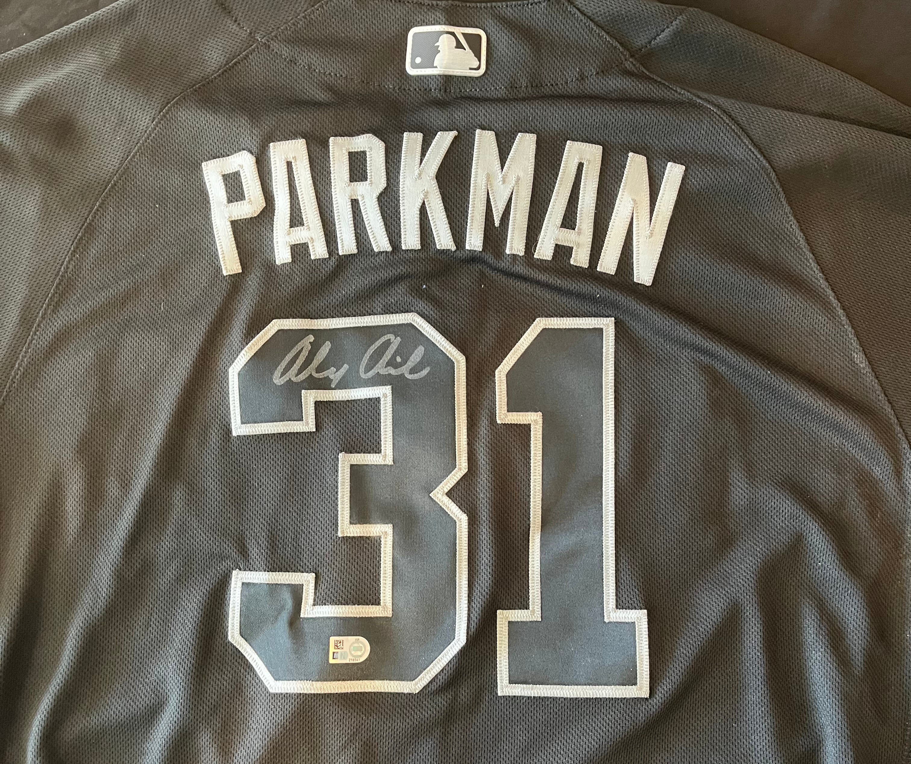 Authentic Autographed Memorabilia 
