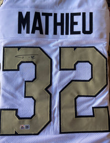 Authentic Autographed Memorabilia 