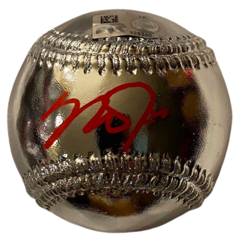 Authentic Autographed Memorabilia 