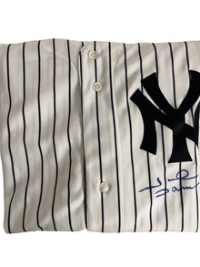 Authentic Autographed Memorabilia 
