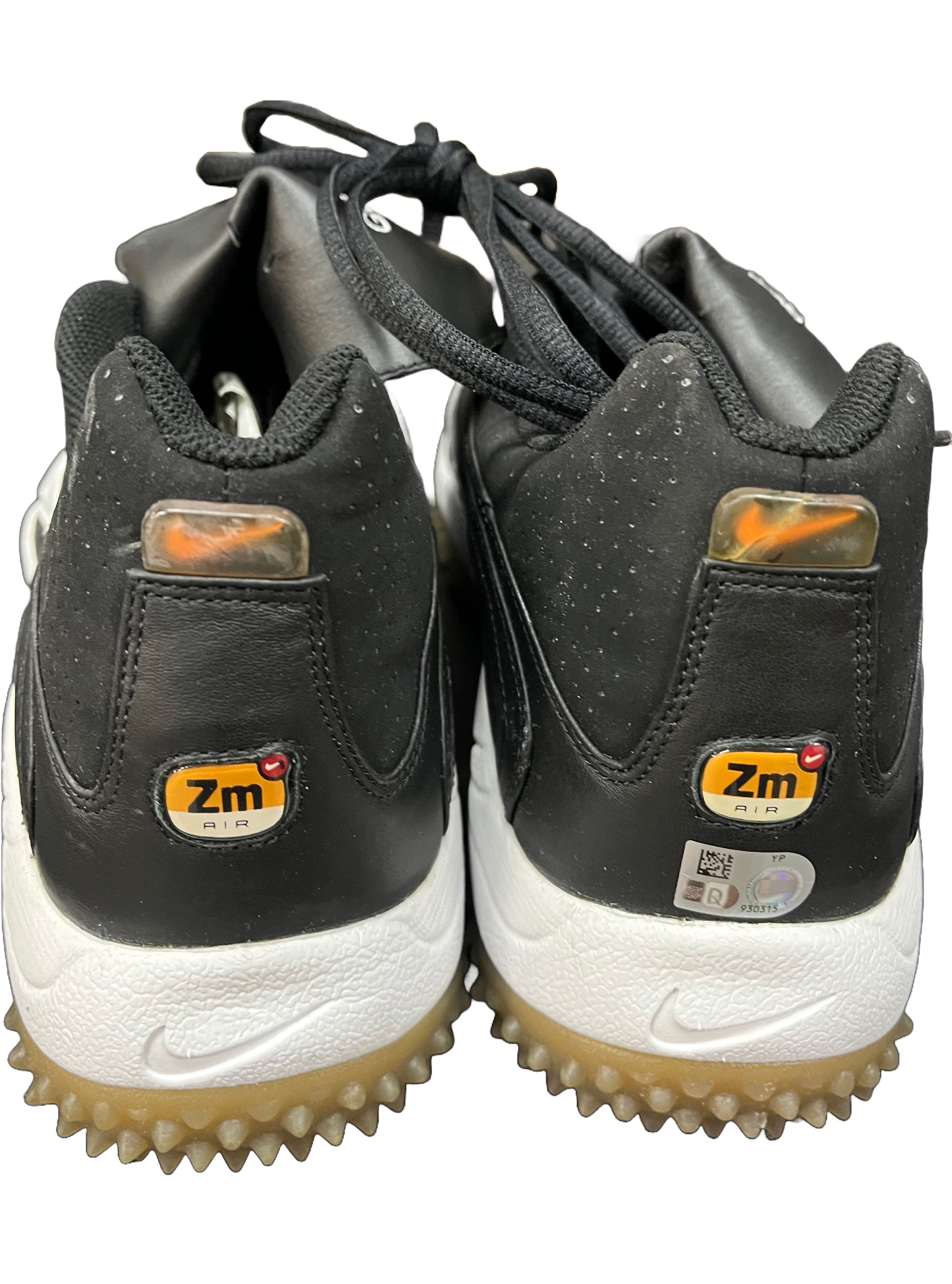 Authentic Autographed Memorabilia 