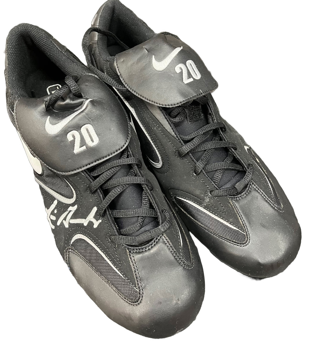 Authentic Autographed Memorabilia 