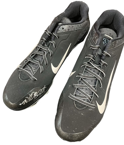 Authentic Autographed Memorabilia 