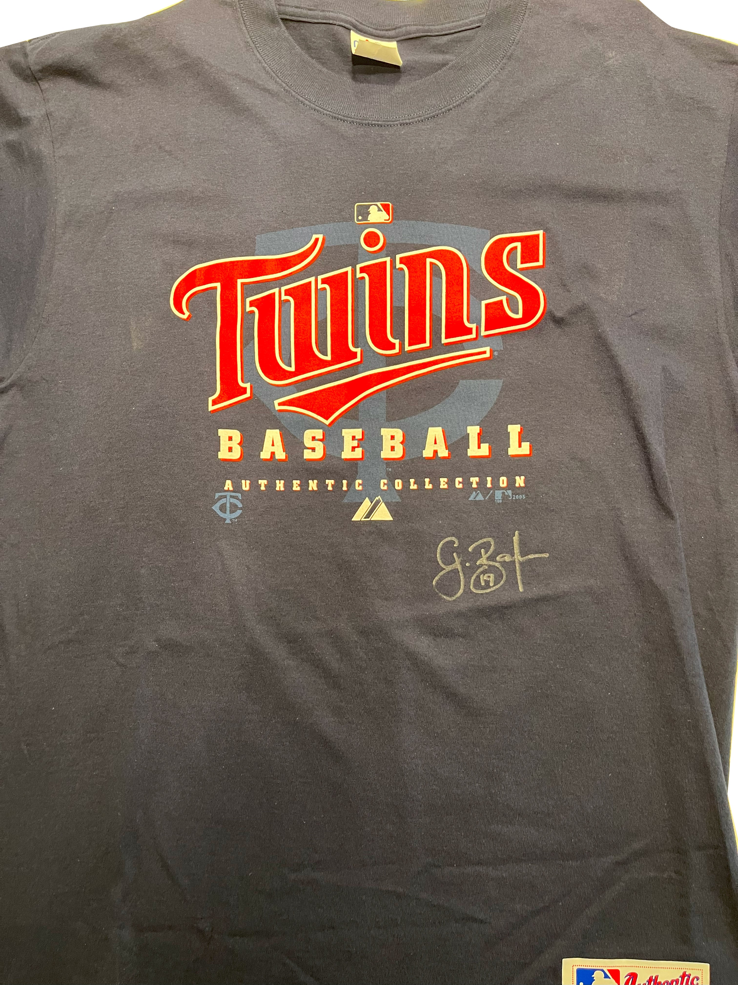 Authentic Autographed Memorabilia 