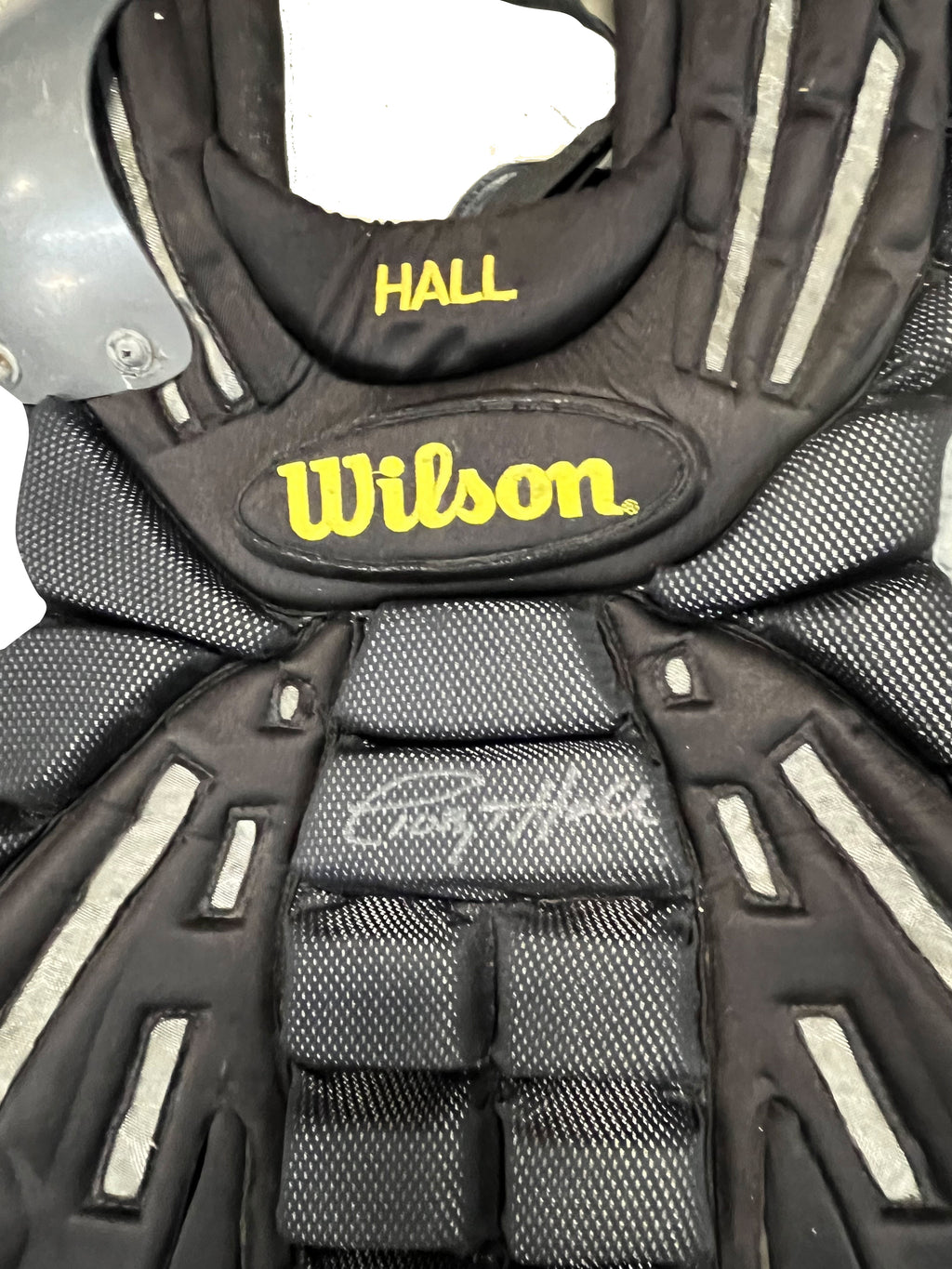 Authentic Autographed Memorabilia 