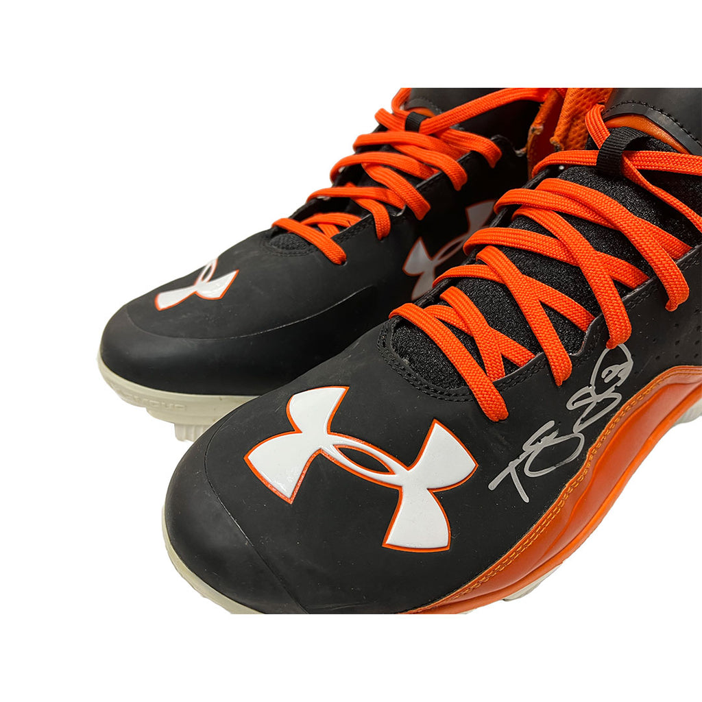 Authentic Autographed Memorabilia 