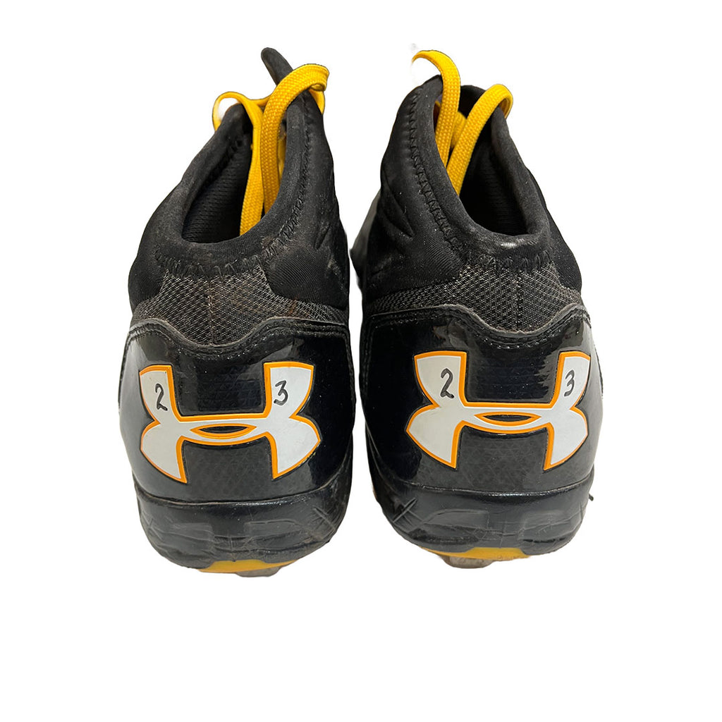 Authentic Autographed Memorabilia 