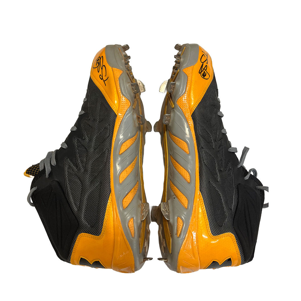 Authentic Autographed Memorabilia 