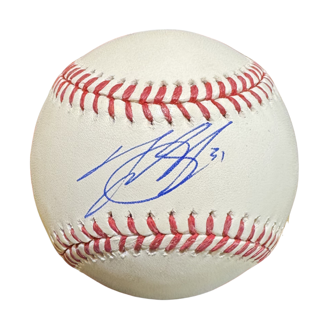 Authentic Autographed Memorabilia 
