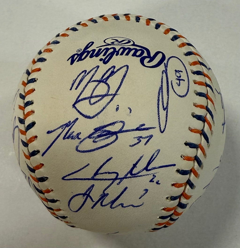 Authentic Autographed Memorabilia 
