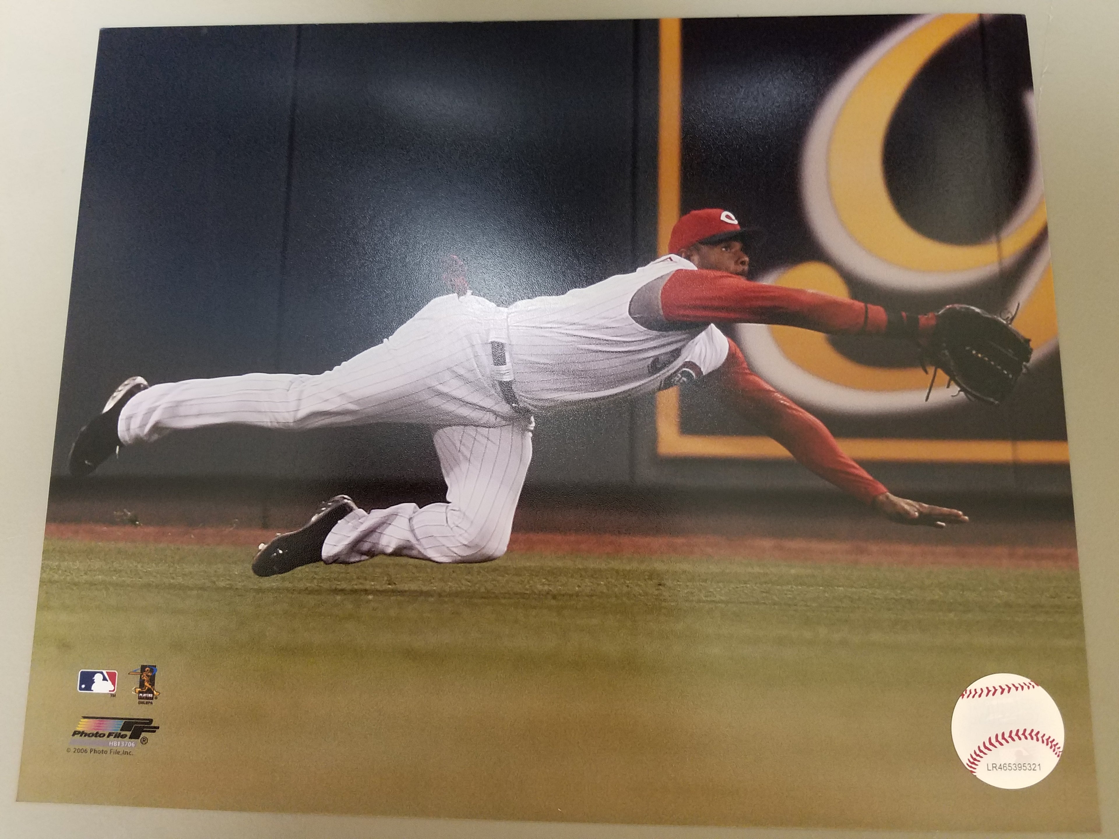 Authentic Autographed Memorabilia 