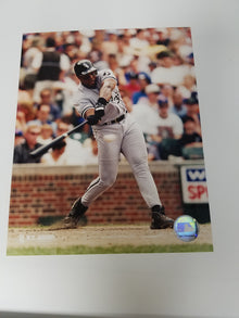 Authentic Autographed Memorabilia 