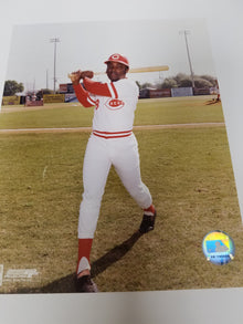 Authentic Autographed Memorabilia 