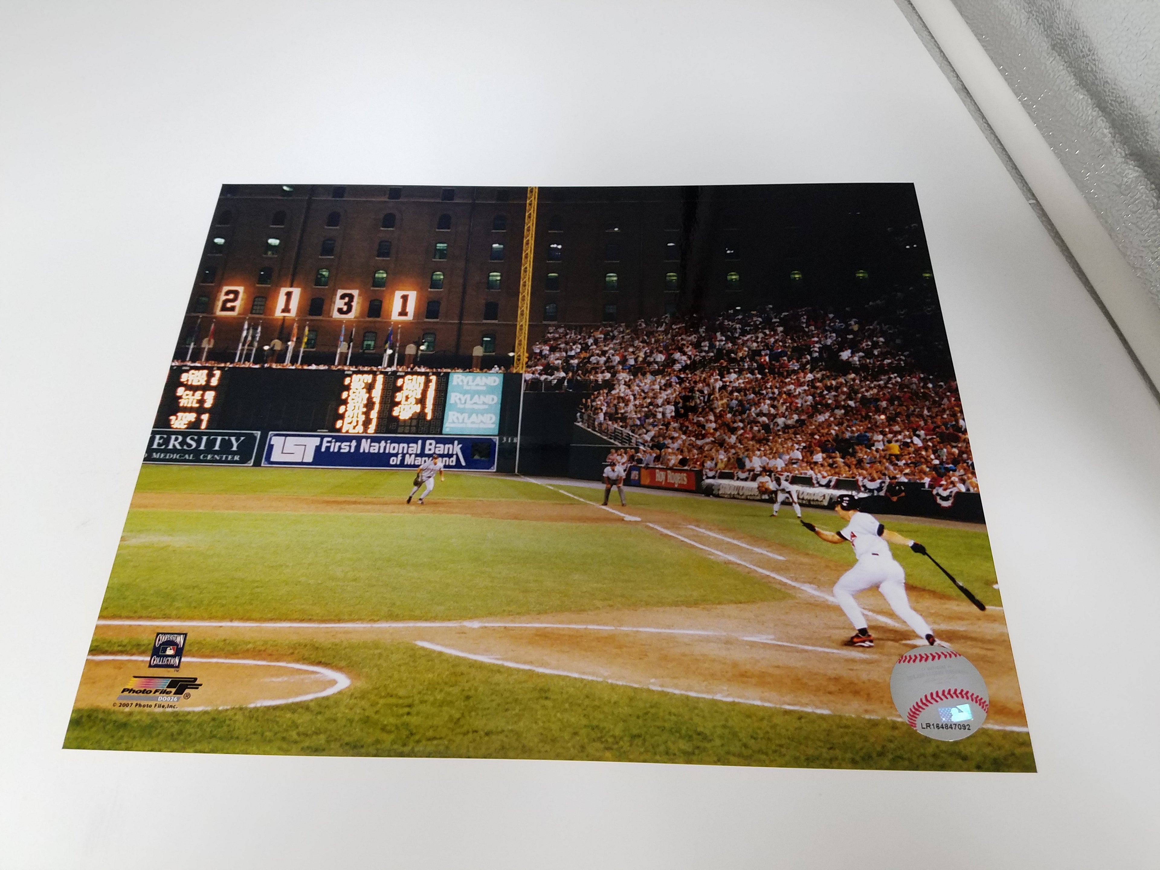 Authentic Autographed Memorabilia 