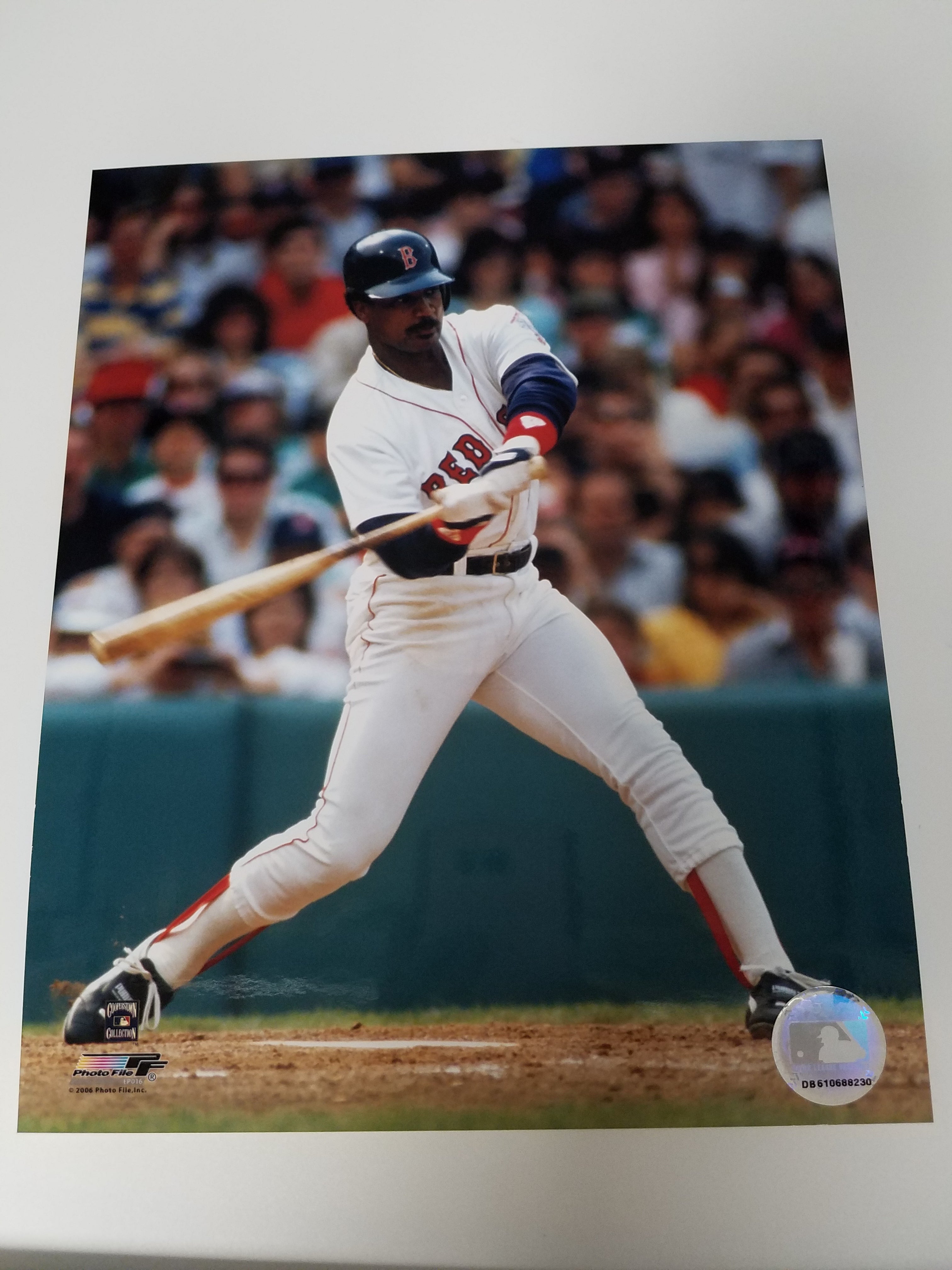 Authentic Autographed Memorabilia 