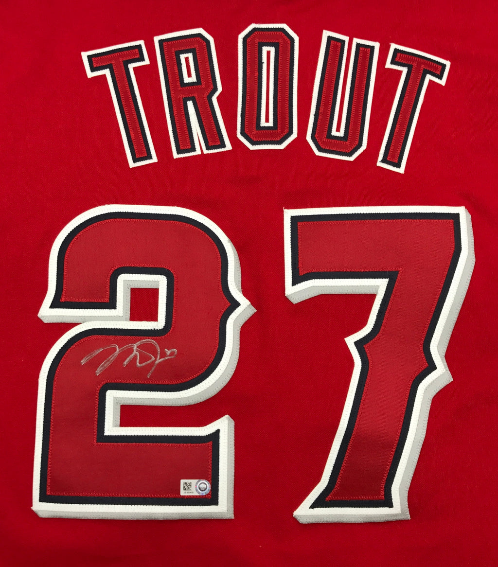 Authentic Autographed Memorabilia 