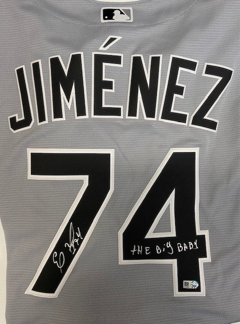 Authentic Autographed Memorabilia 