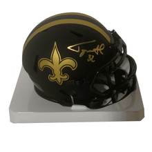 Authentic Autographed Memorabilia 